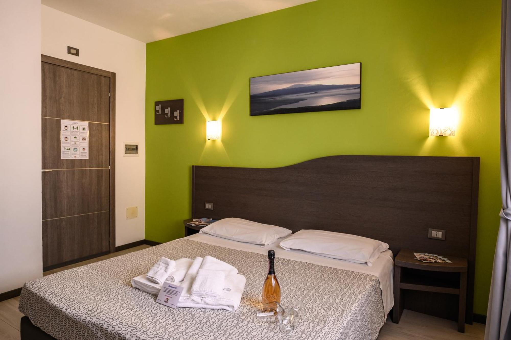 Hotel Rainbow Resort مارسالا المظهر الخارجي الصورة