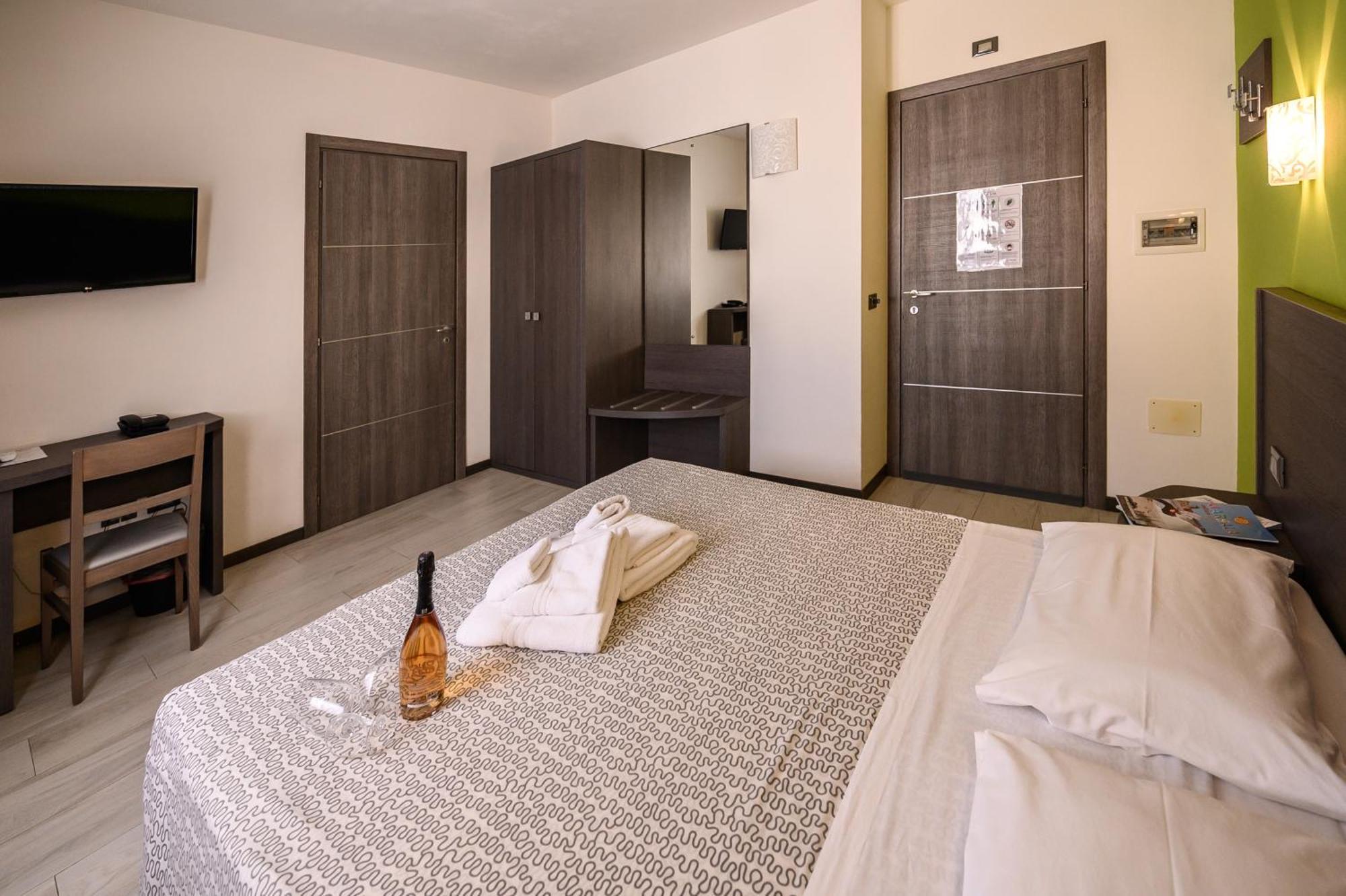 Hotel Rainbow Resort مارسالا المظهر الخارجي الصورة
