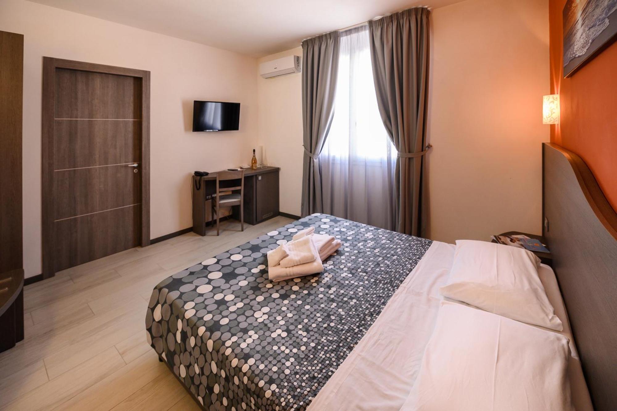 Hotel Rainbow Resort مارسالا المظهر الخارجي الصورة